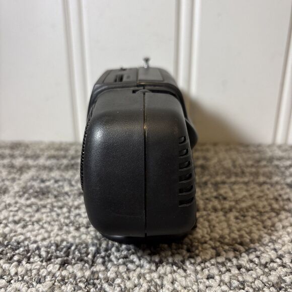 Set of 2 VTG LIFELONG Mini Baby Boom Box AM/FM Portable Radio Tested & Works - Picture 13 of 16